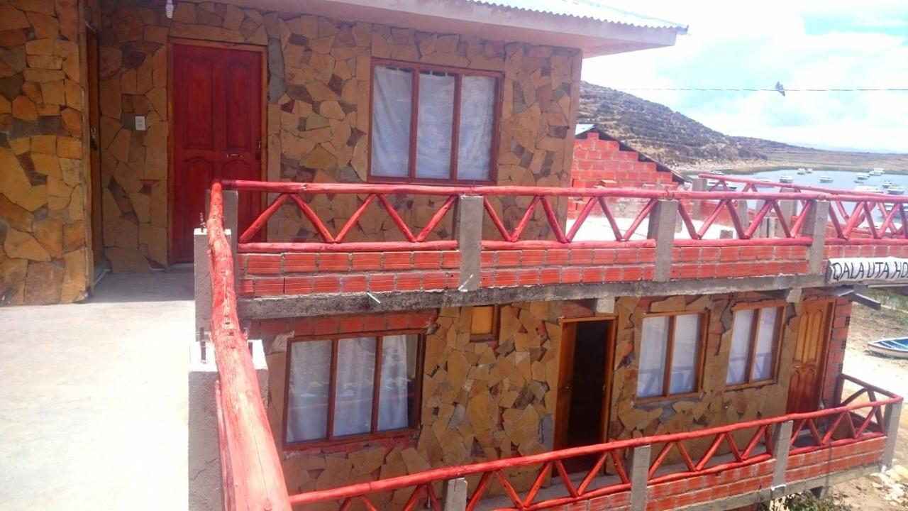 Titi Qala Hostel Comunidad Challapampa 外观 照片